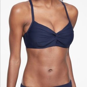Athleta Twist Up Bikini Top